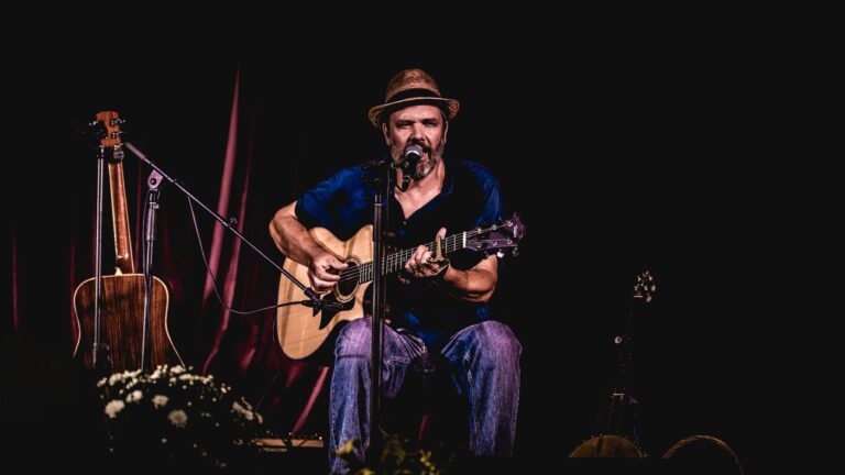 Rob Lutes
